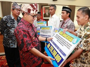 54 SMA/SMK Swasta di Banyuwangi Terima Bantuan Rp 3,9 Miliar