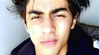 Wajah tampannya bikin fans sang ayah sering salah fokus. (Dok. Instagram/___aryan___)