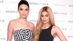 Kendall dan Kylie Jenner Terus Menebar Pesona