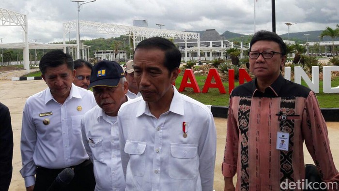 Jokowi Perintahkan Setop Pungli di Pos Lintas Batas Negara