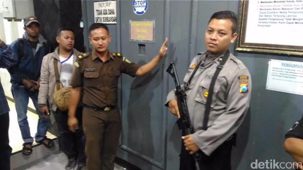 Penjagaan di Lapas Klas II A Kediri, Jawa Timur, Rabu (28/12/2016)