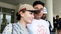 Ia juga mengatakan bahwa Julia Perez akan menjalani operasi pada Jumat nanti. Pool/Ismail/detikFoto.