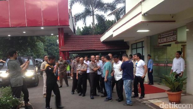 Pelaku Pembunuhan Pulomas Ditangkap, Kapolda Metro Datangi RS Polri