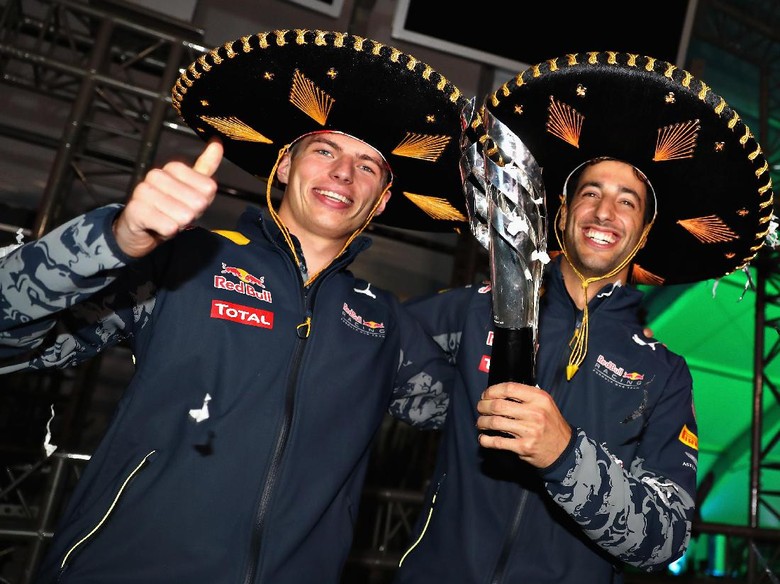 Ricciardo dan Verstappen Diprediksi Akan Bersaing Lebih Ketat Lagi Ricciardo dan Verstappen Diprediksi Akan Bersaing Lebih Ketat Lagi