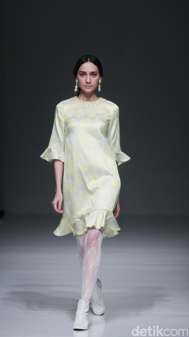 Koleksi Votum by Sebastian Gunawan mengusung tema Shades of Mind di IPMI Trend Show 2017. The Hall Lt. 8, Senayan City. Jakarta. [Foto: Mohammad Abduh/Wolipop]