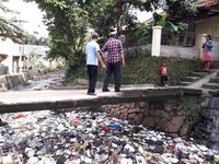 Ahok: Kok Bisa Banyak Sampah Kali di Cililitan? PPSU ke Mana?