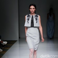 Koleksi Votum by Sebastian Gunawan mengusung tema Shades of Mind di IPMI Trend Show 2017. The Hall Lt. 8, Senayan City. Jakarta. [Foto: Mohammad Abduh/Wolipop]