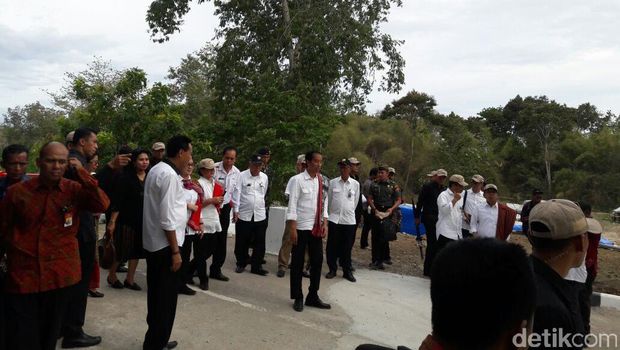 Presiden Jokowi di PLBN Motamassin Kabupaten Malaka-NTT