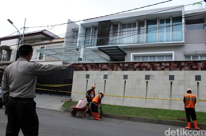Ramlan Butarbutar Keluar Masuk Penjara, Berjalan Pincang karena Ginjal