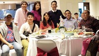 Mereka juga berkumpul bersama para sahabat di momen spesial itu. Dok. Instagram/ruben_onsu/detikFoto.