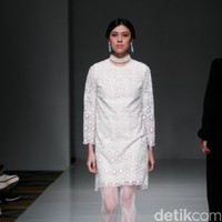 Koleksi Votum by Sebastian Gunawan mengusung tema Shades of Mind di IPMI Trend Show 2017. The Hall Lt. 8, Senayan City. Jakarta. [Foto: Mohammad Abduh/Wolipop]