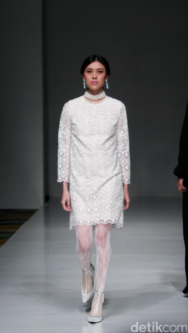 Koleksi Votum by Sebastian Gunawan mengusung tema Shades of Mind di IPMI Trend Show 2017. The Hall Lt. 8, Senayan City. Jakarta. [Foto: Mohammad Abduh/Wolipop]