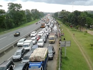 Puncak Arus Balik Libur Tahun Baru 2017 Diprediksi Terjadi Hari Ini