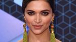 Priyanka Chopra vs Deepika Padukone, Siapa Lebih Seksi?