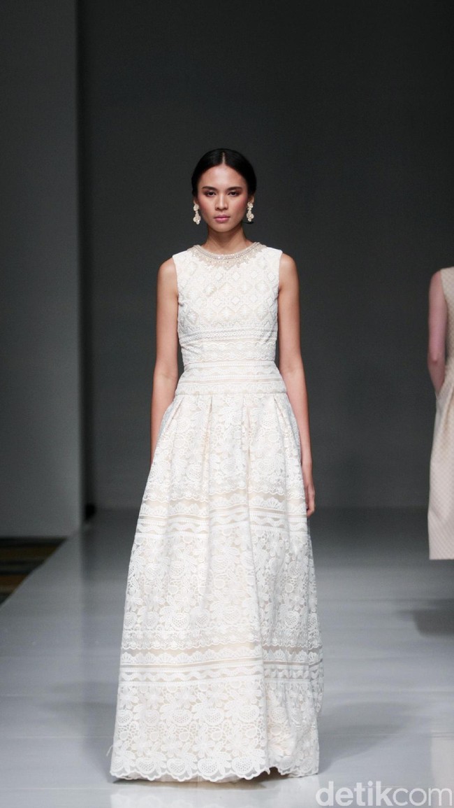 Koleksi Votum by Sebastian Gunawan mengusung tema Shades of Mind di IPMI Trend Show 2017. The Hall Lt. 8, Senayan City. Jakarta. [Foto: Mohammad Abduh/Wolipop]