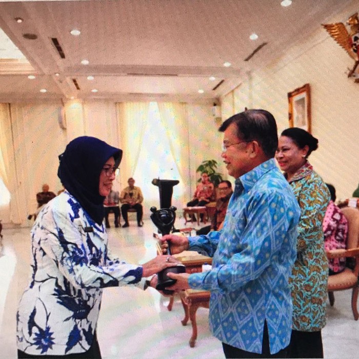 Penyerahan Anugerah Parahita Ekapraya Tahun 2016