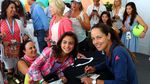 Petenis Ana Ivanovic Gantung Raket