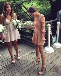 Inspirasi Gaun <i>Bridesmaid</i> dari Selebriti Dunia di 2016