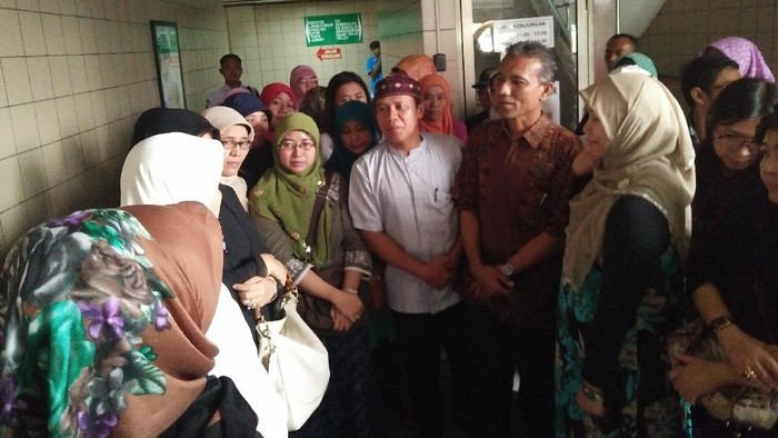 Ibunda Minta Anet Tak Ditanya soal Perampokan Pulomas di Sekolah