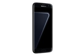 Menawannya Galaxy S7 Edge Black Pearl