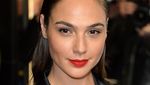 Gal Gadot Si Wonder Woman yang Menawan