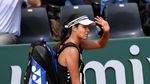 Petenis Ana Ivanovic Gantung Raket