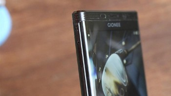 Gionee: Gionee adalah merek ponsel asal China yang awalnya diminati dan punya prospek menjanjikan. Sayangnya pada tahun 2018, merek ini bangkrut karena tertimbun utang sangat banyak, salah satunya karena ulah pemiliknya. Foto: Gionee