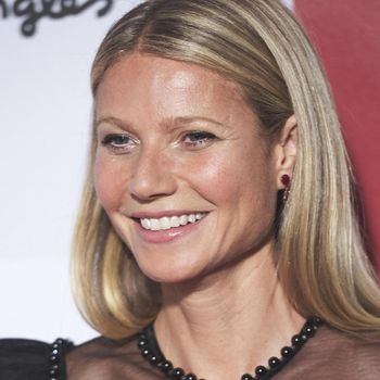 Ini Cara Makeup Gwyneth Paltrow yang Beda dari Tutorial Para Vlogger