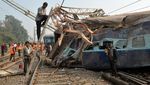 Kereta Anjlok di India Tewaskan 2 Orang dan 61 Lainnya Luka-luka