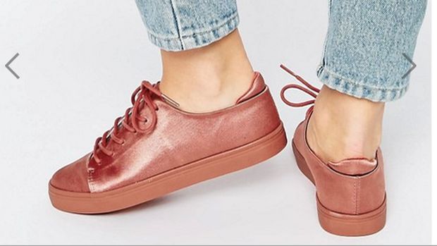 Intip 5 Sneakers yang Diprediksi Akan Tren di 2017