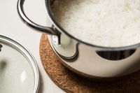 Ini Trik Membuat Nasi Pulen dengan <i>Rice Cooker</i>