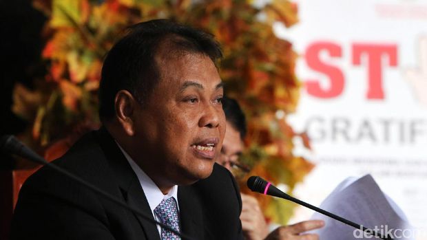 Patrialis Ditangkap KPK, Ketua MK: Saya Mohon Maaf kepada Bangsa