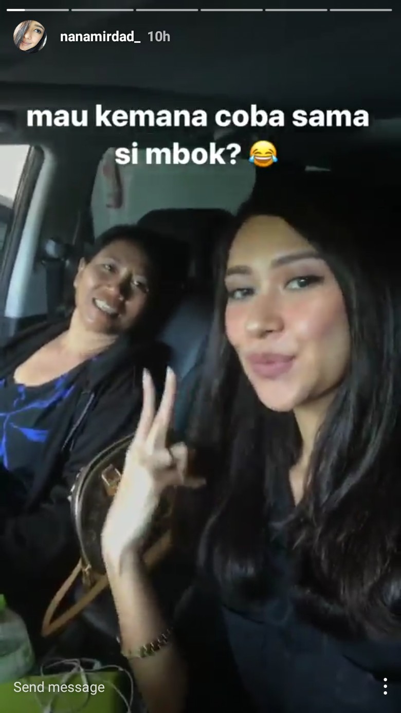 Akrab dengan Si Mbok, Nana Mirdad Kerap Keluar Makan Bareng Akrab dengan Si Mbok, Nana Mirdad Kerap Keluar Makan Bareng