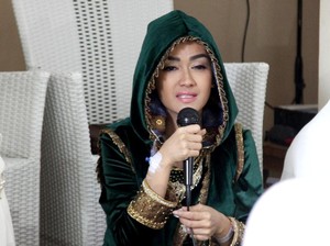Usai Tahun Baru, Julia Perez Tancap Gas Pergi Umrah