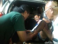 Selesai Dioperasi, Alfin Sinaga Perampok Pulomas Dibawa ke Polda