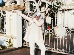 Foto: Manisnya Putri Kedua Komedian Sule dengan Gaya Jilbab Turki