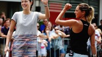 Para penggemar tenis wanita pasti akan kehilangan sosoknya yang humble itu.  (Photo by Hannah Peters/Getty Images)