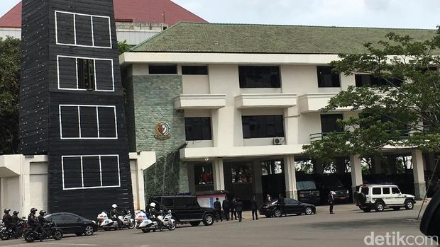 Sambangi Mako Paspampres, Jokowi Saksikan Simulasi Pengamanan Presiden