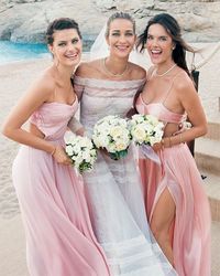 Inspirasi Gaun <i>Bridesmaid</i> dari Selebriti Dunia di 2016