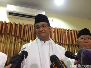 Sebut Ada Tanda Kecurangan, Anies Minta Warga Awasi TPS