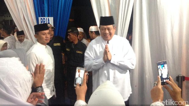 Bareng SBY, Agus Yudhoyono Hadiri Maulid Nabi di Rumah 