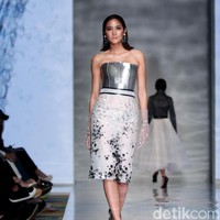 Koleksi Hian Tjen mengusung tema Osmosis di IPMI Trend Show 2017. The Hall Lt. 8, Senayan City. Jakarta. [Foto: Mohammad Abduh/Wolipop]