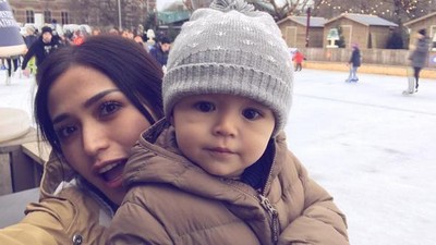 Happy Holiday! Jessica Iskandar Ajak El Barack Keliling Eropa