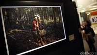Pameran foto yang diselenggarakan Komisi untuk Orang Hilang dan Korban Tindak Kekerasan (KontraS) yang bekerja sama dengan Tempo itu mengangkat tema Suara Dari Timur, Papua Ku Papua Mu yang merekam keadaan Papua yang banyak belum terekspos oleh media.
