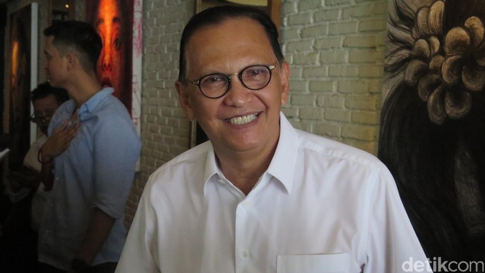 Ini Kata Roy Marten Soal Isu Pernikahan dengan ABG