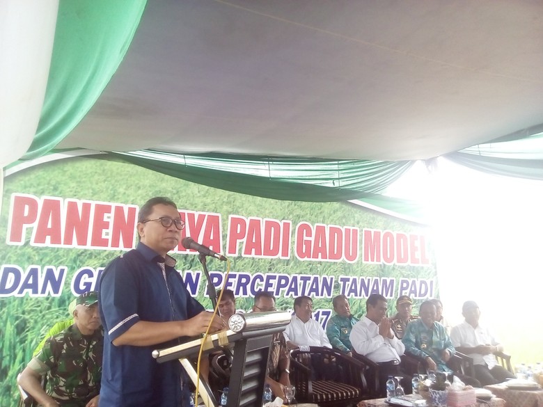 Ketua MPR Soroti Kinerja Mentan Terkait Kedaulatan Pangan Ketua MPR Soroti Kinerja Mentan Terkait Kedaulatan Pangan