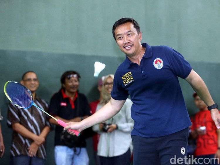 Menpora vs Peraih Emas Olimpiade Indonesia