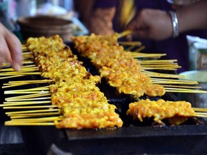 Menu Tahun Baru: Sate Khas Ponorogo dan Salad  Kentang yang Istimewa