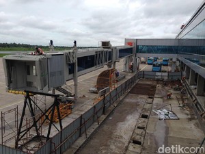 Pembangunan Bandara Supadio Dipantau Jokowi