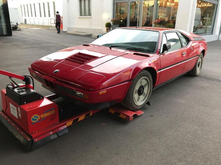 Puluhan Tahun BMW M1 Ini Tak Tersentuh